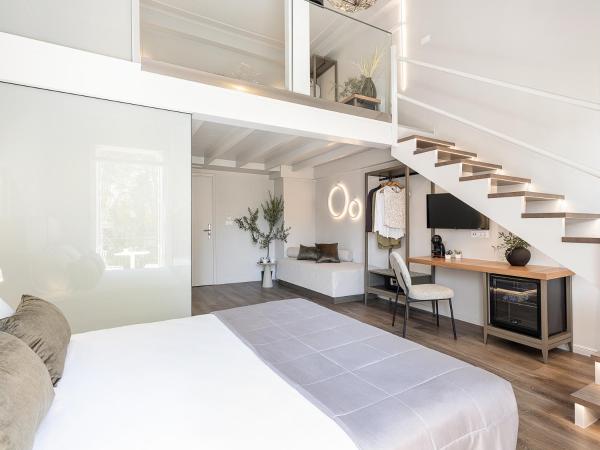 Elia Erato : photo 8 de la chambre suite 2 chambres avec balcon