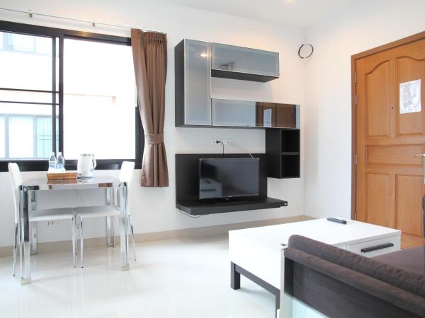 V-twin Donjan Service Apartment : photo 3 de la chambre chambre double