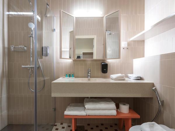 Holiday Club Tampereen Kehräämö : photo 1 de la chambre chambre double ou lits jumeaux standard