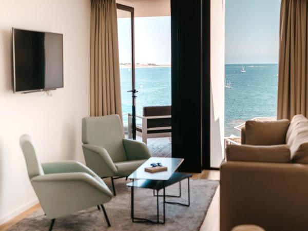 Relais & Châteaux Le Brittany & Spa : photo 5 de la chambre suite batz avec terrasse - vue sur mer