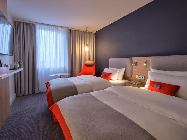 Holiday Inn Express Berlin City Centre, an IHG Hotel : photo 1 de la chambre chambre lits jumeaux standard