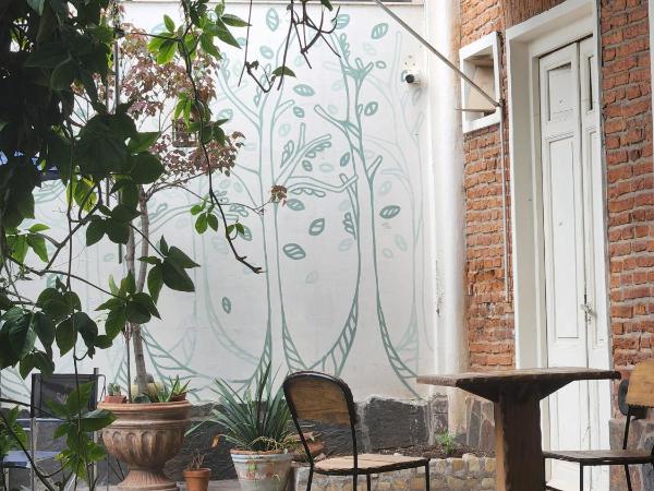 El Chabot Fan : photo 1 de la chambre chambre familiale avec salle de bains