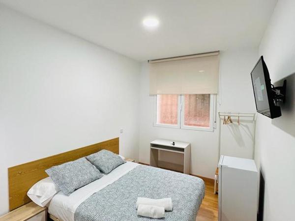 HOSPEDAJE COLONIA VALLECAS : photo 1 de la chambre chambre double