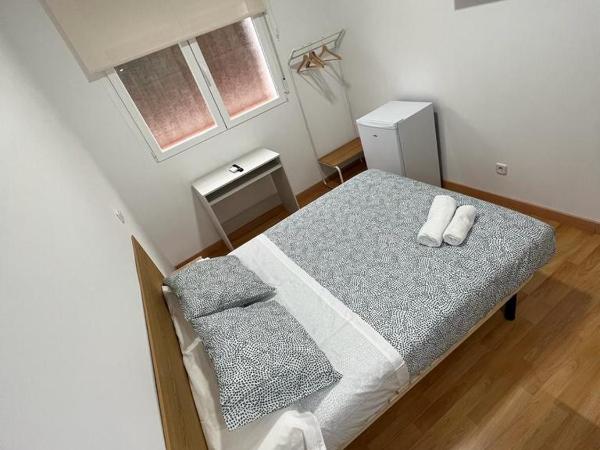 HOSPEDAJE COLONIA VALLECAS : photo 2 de la chambre chambre double