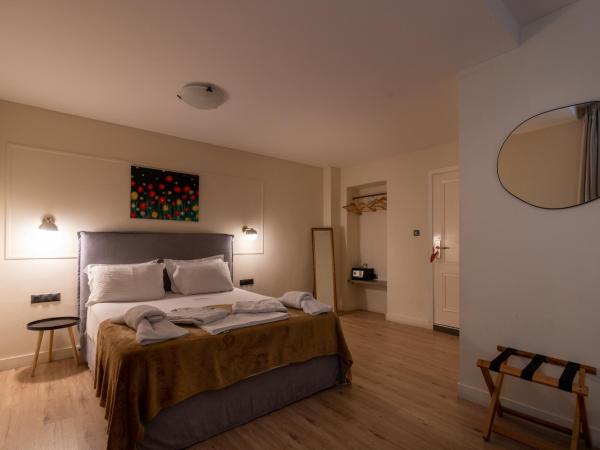 Plaka Arch Suites : photo 9 de la chambre suite junior