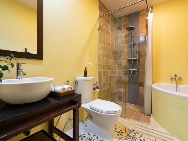 Ratchapruek Lanna Boutique : photo 6 de la chambre deluxe double room with bathtub