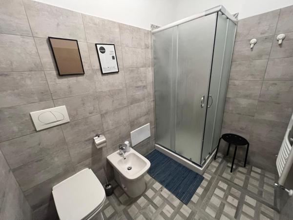 Hostel Turin Metro Young : photo 1 de la chambre dortoir mixte de 8 lits