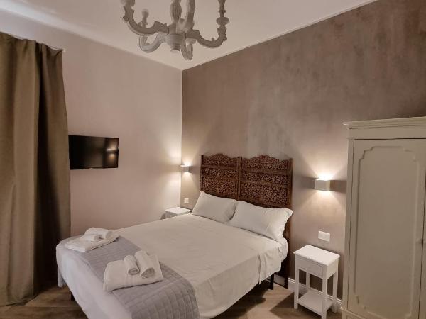 Real Giardinetto a Toledo : photo 4 de la chambre chambre triple avec salle de bains privative
