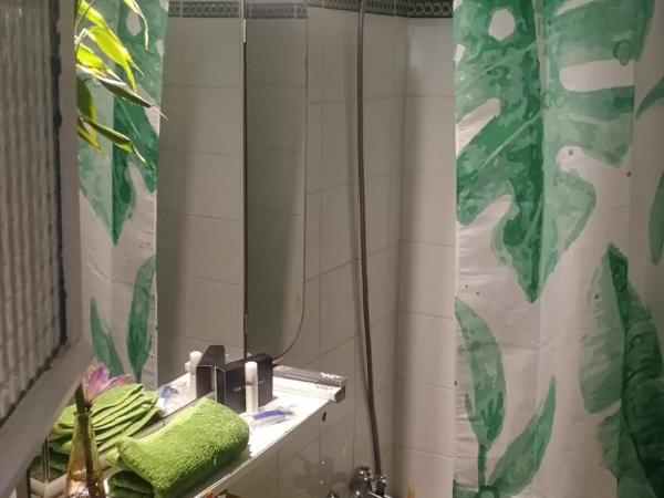 Casita : photo 10 de la chambre chambre double avec salle de bains privative