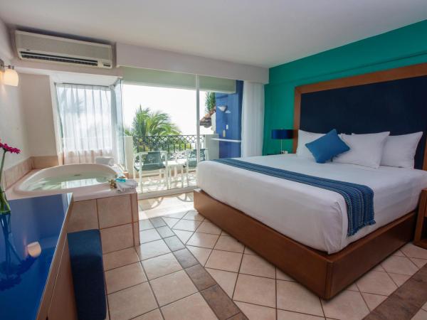 Crown Paradise Golden All Inclusive Resort - Adults Only : photo 2 de la chambre suite lit king-size