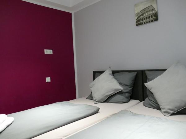 Pension Sölde : photo 2 de la chambre chambre double avec salle de bains privative