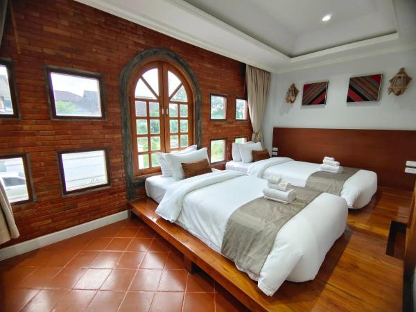 Lanna Oriental Hotel - SHA Extra Plus : photo 7 de la chambre hébergement lits jumeaux de style lanna