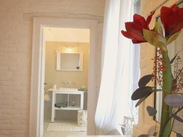 Bed & Breakfast Canova : photo 8 de la chambre chambre lit queen-size avec balcon