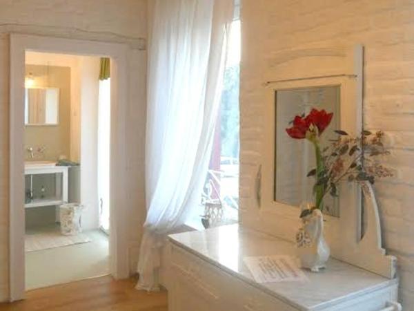 Bed & Breakfast Canova : photo 6 de la chambre chambre lit queen-size avec balcon