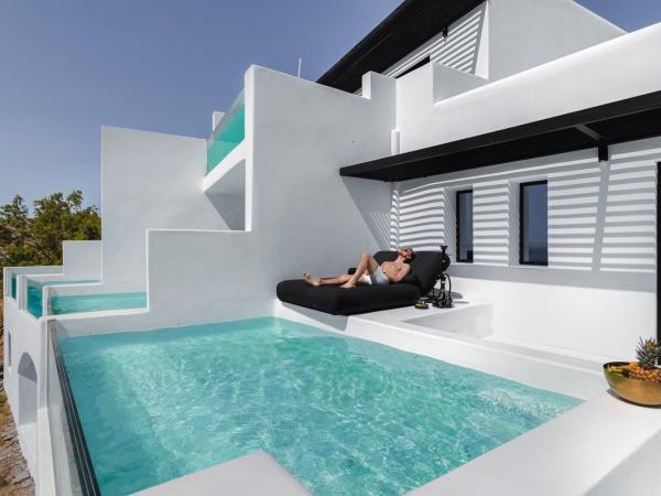 Tagoo Black Mykonos : photo 3 de la chambre suite lune de miel avec piscine privée