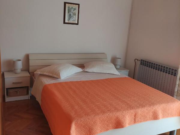 Villa Radić : photo 7 de la chambre appartement 3 chambres avec terrasse