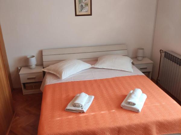 Villa Radić : photo 8 de la chambre appartement 3 chambres avec terrasse