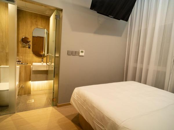 Hotel Bencoolen at Hong Kong Street : photo 7 de la chambre chambre supérieure deluxe avec lit queen-size (nouvelle aile)