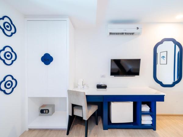 Bhukitta Boutique Hotel Phuket Town : photo 4 de la chambre deluxe double bed + free coworking space