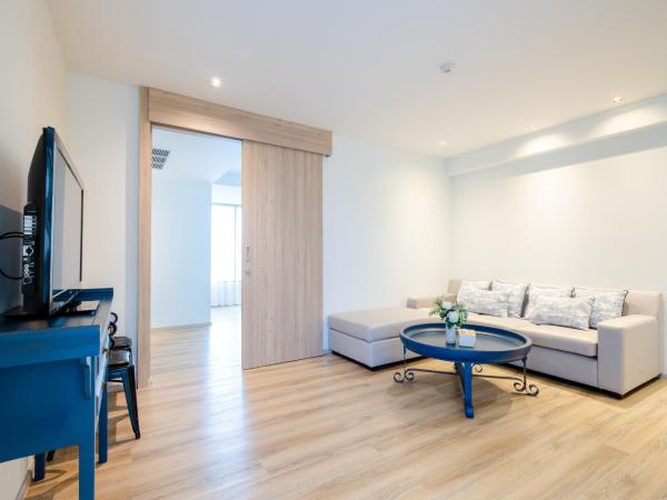 Bhukitta Boutique Hotel Phuket Town : photo 1 de la chambre two-bedroom suite + free coworking space