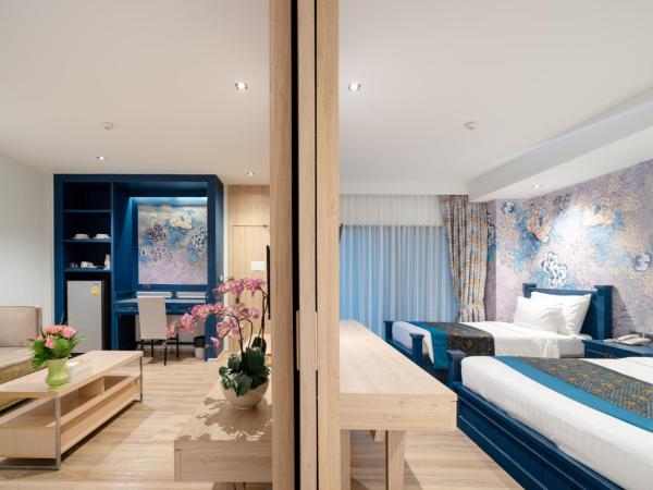Bhukitta Boutique Hotel Phuket Town : photo 6 de la chambre deluxe triple suite + free coworking space