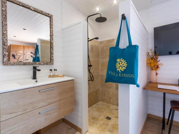 Villa Kirssis : photo 4 de la chambre chambre double - vue sur mer