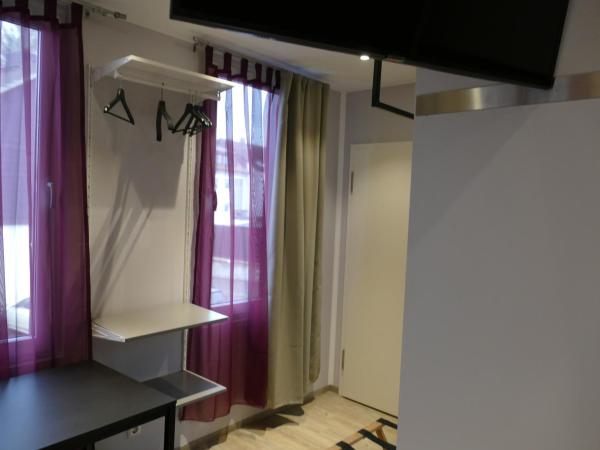 Pension Sölde : photo 2 de la chambre chambre simple avec salle de bains privative