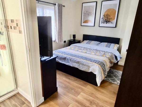 Guest House Rooms Birmingham : photo 4 de la chambre chambre lit king-size