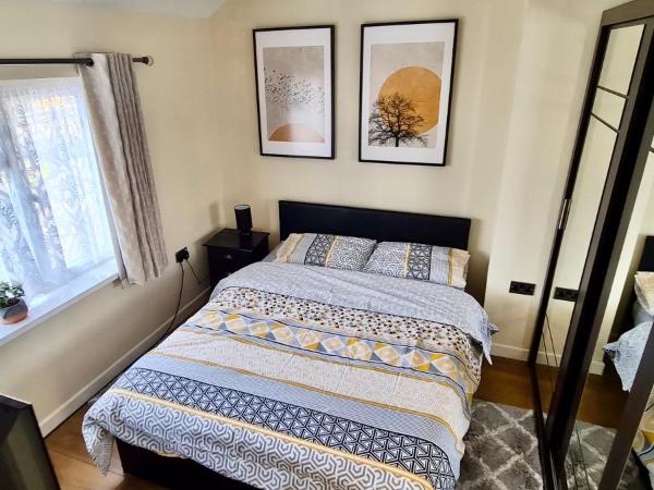 Guest House Rooms Birmingham : photo 3 de la chambre chambre lit king-size