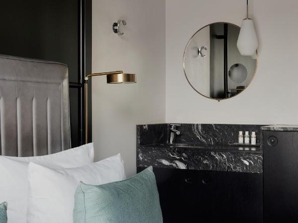 Hotel Danmark : photo 9 de la chambre chambre double ou lits jumeaux supérieure