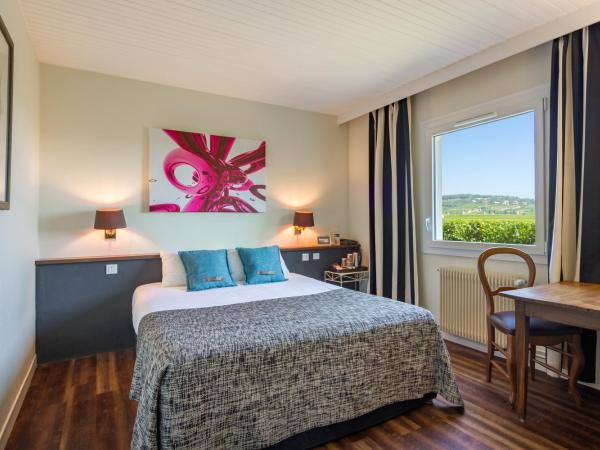 Kyriad Prestige Beaune le Panorama : photo 1 de la chambre chambre double supérieure
