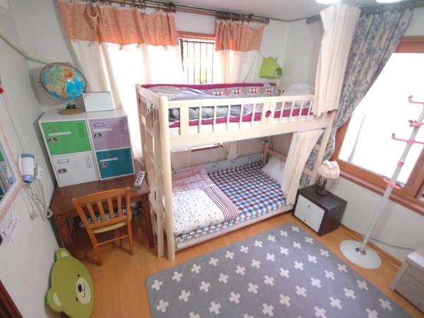 Appletree Guesthouse : photo 3 de la chambre dortoir pour femmes 4 lits