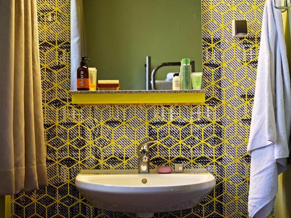 Amstel House Hostel : photo 6 de la chambre chambre lits jumeaux avec salle de bains commune