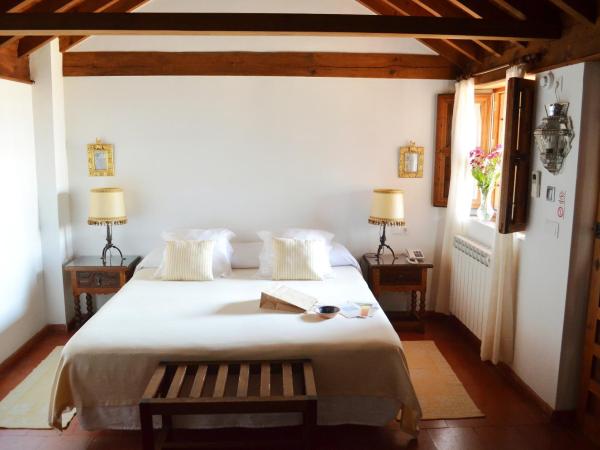 Hotel Santa Isabel La Real : photo 5 de la chambre chambre double ou lits jumeaux classique
