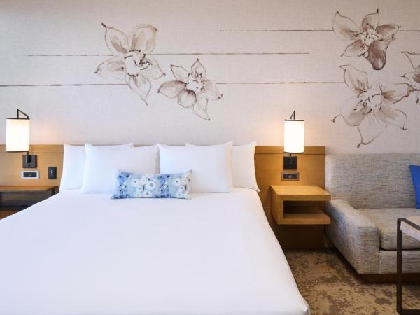 Prince Waikiki : photo 4 de la chambre chambre lit king-size - côté océan