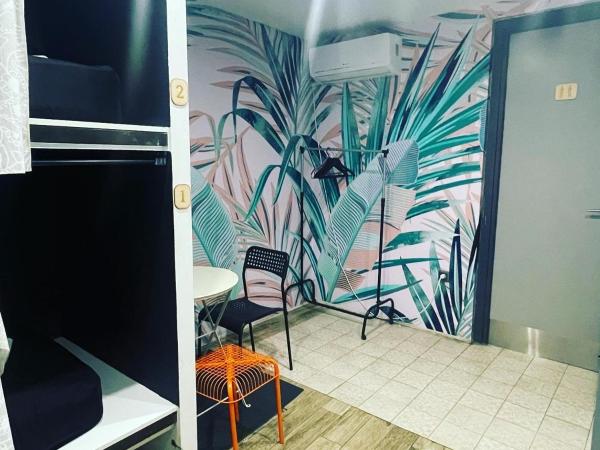 Iconic Athens Hostel : photo 2 de la chambre lit dans un dortoir de 4 lits