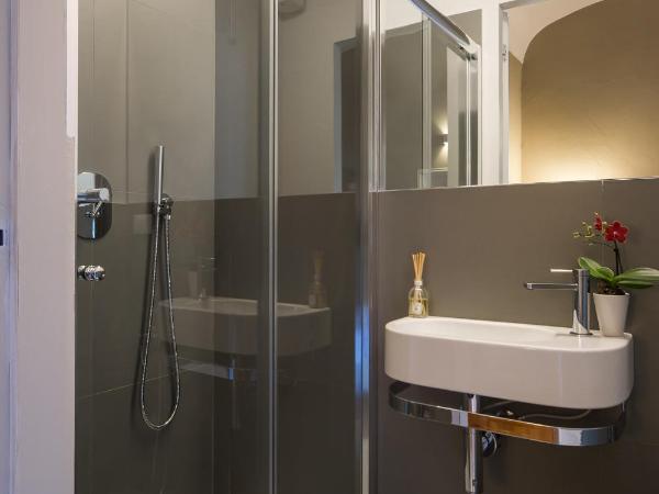 Residenza d'Epoca Visacci : photo 7 de la chambre chambre double deluxe avec balcon