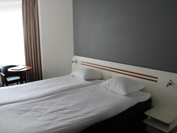 Fletcher Stadshotel Den Haag : photo 3 de la chambre chambre double ou lits jumeaux standard