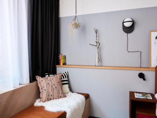 Hotel Indigo Antwerp City Centre, an IHG Hotel : photo 9 de la chambre chambre standard