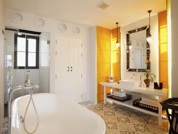 Moracea by Khao Lak Resort : photo 3 de la chambre chambre deluxe double ou lits jumeaux