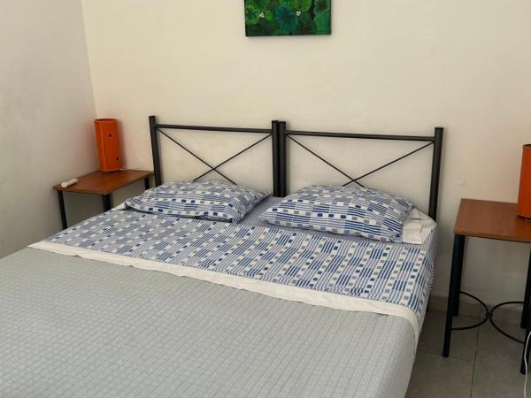 Reina Madre Hostel : photo 3 de la chambre chambre double standard avec salle de bains commune