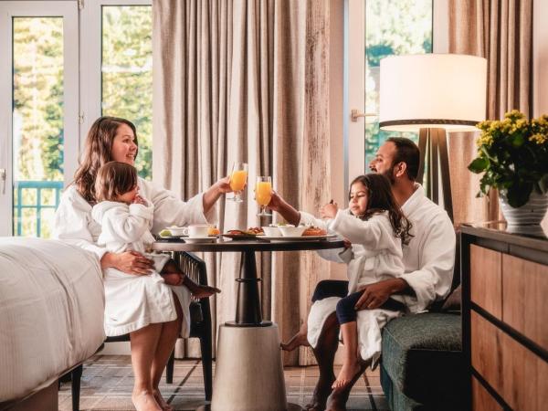 Fairmont Chateau Whistler : photo 6 de la chambre chambre deluxe avec 2 lits queen-size et vue