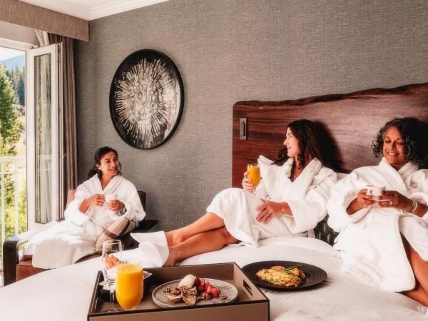 Fairmont Chateau Whistler : photo 7 de la chambre chambre deluxe avec 2 lits queen-size et vue