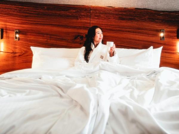 Fairmont Chateau Whistler : photo 8 de la chambre chambre lit king-size deluxe avec vue