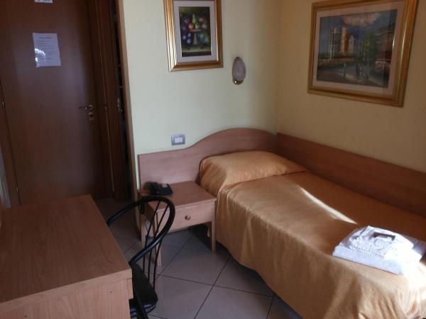 Hotel Le Querce : photo 5 de la chambre chambre simple