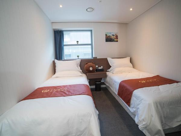 Calistar Hotel : photo 6 de la chambre chambre lits jumeaux avec salle de bains privative