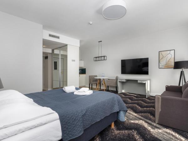 Aparthotel Etna : photo 7 de la chambre appartement supérieur avec balcon