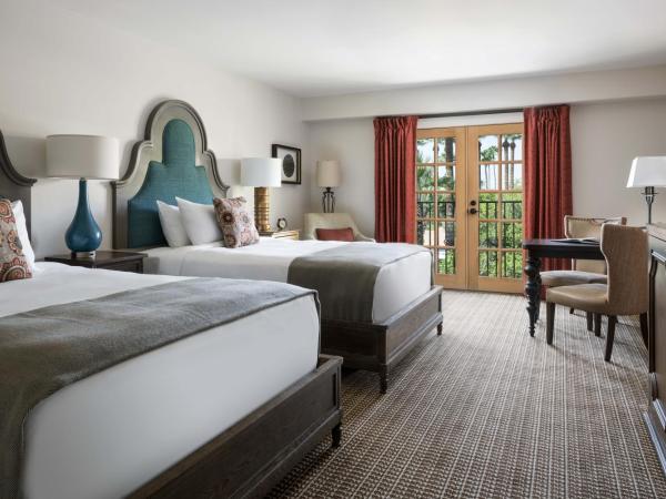 Royal Palms Resort and Spa, part of Hyatt : photo 2 de la chambre chambre double avec 2 lits doubles