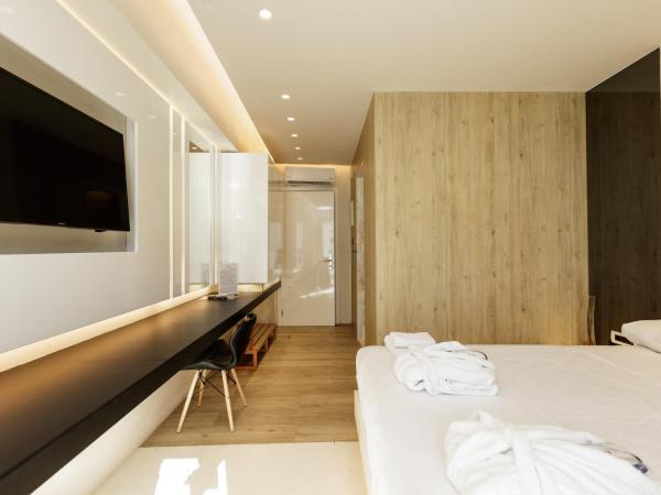 Kahlua Sea View Suites : photo 5 de la chambre suite junior - vue latérale sur mer