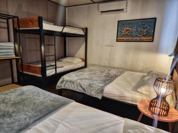 Treehouse Hostel : photo 6 de la chambre chambre familiale